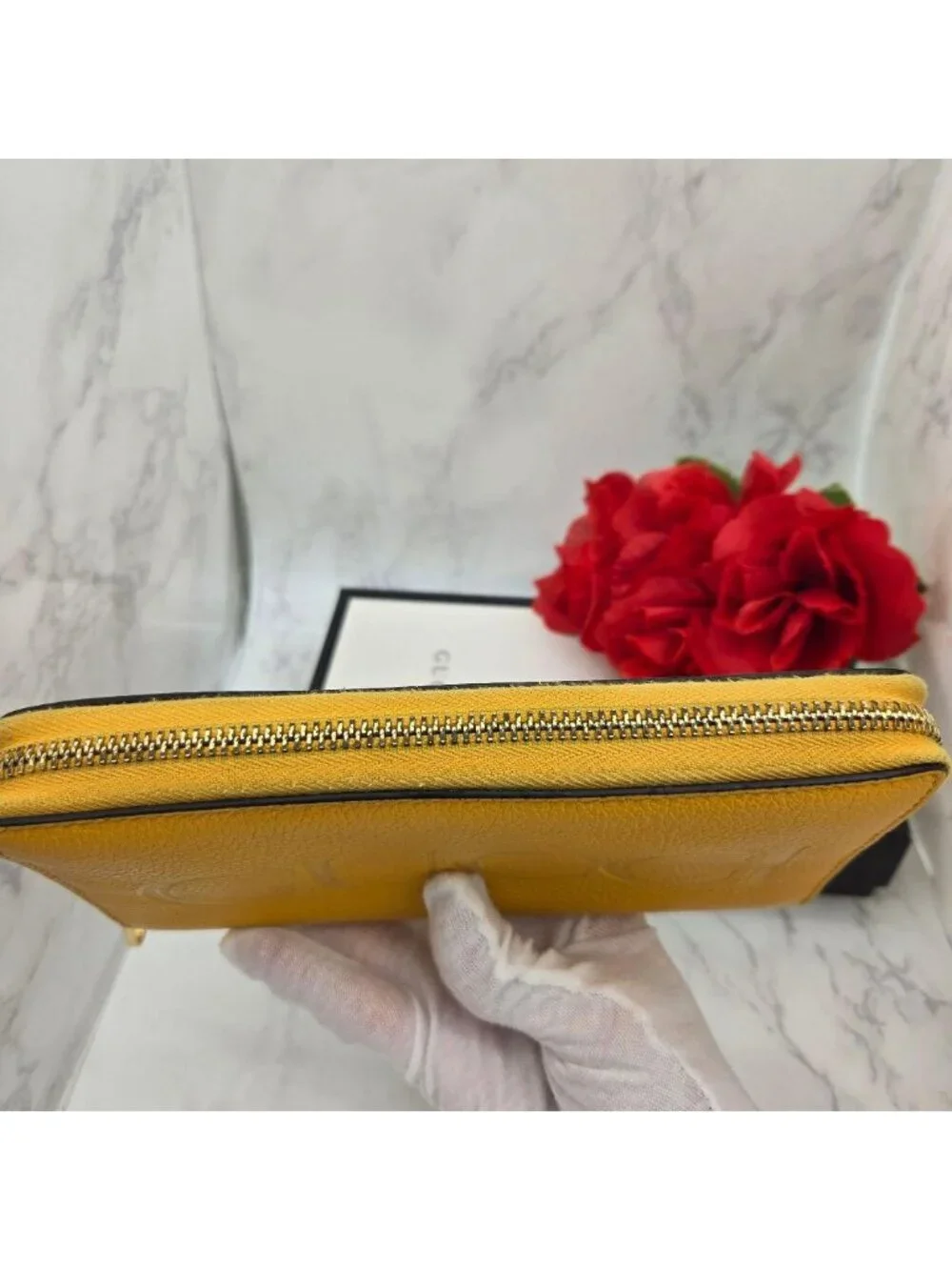 ★SOLD★ Gucci Logo Wallet Yellow Leather - Picture 9 of 14